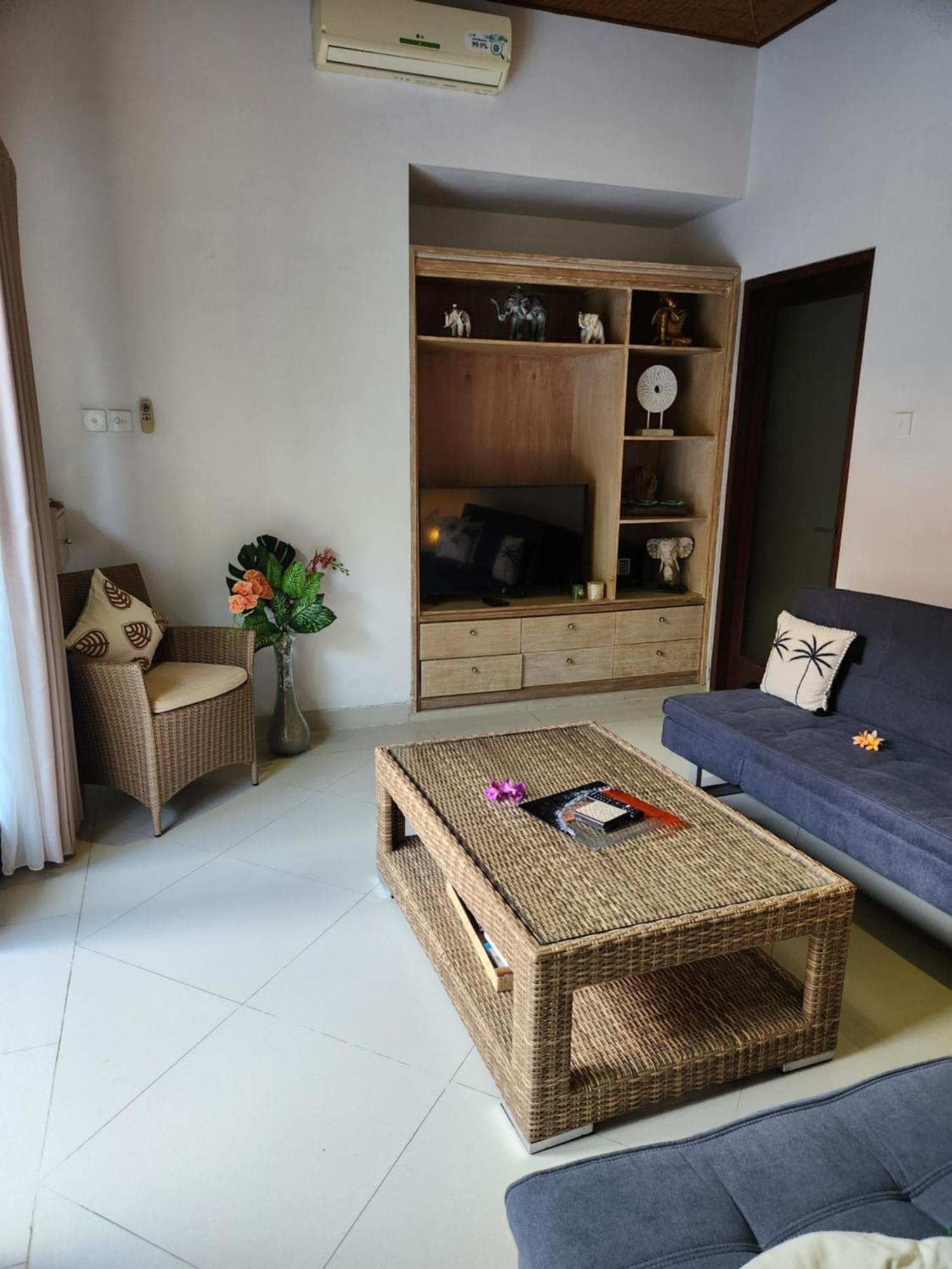 Taman Kesari Villas Sanur Kültér fotó
