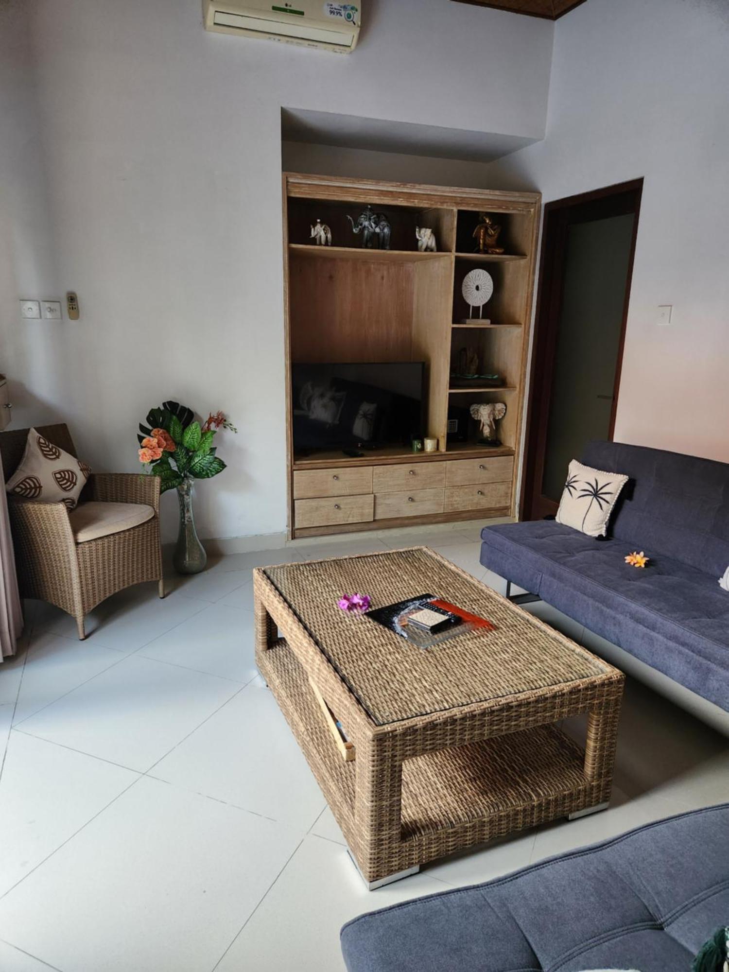 Taman Kesari Villas Sanur Kültér fotó