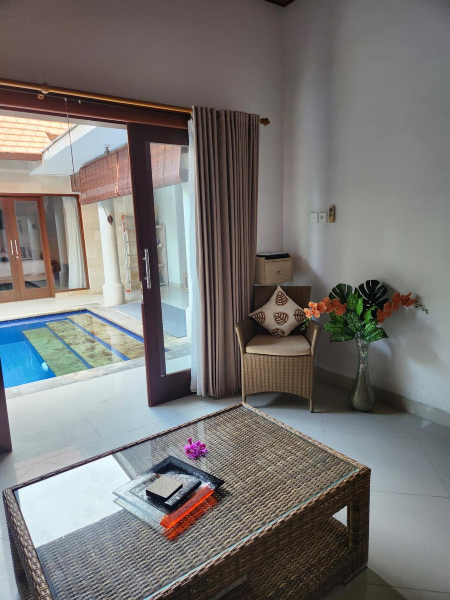 Taman Kesari Villas Sanur Kültér fotó