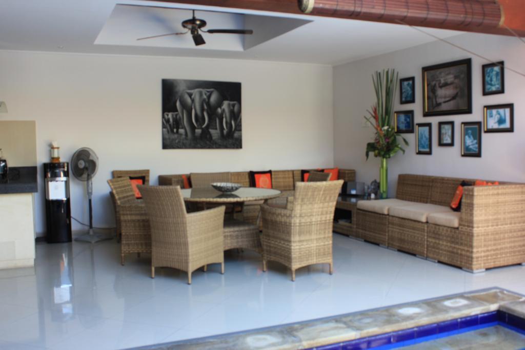 Taman Kesari Villas Sanur Kültér fotó